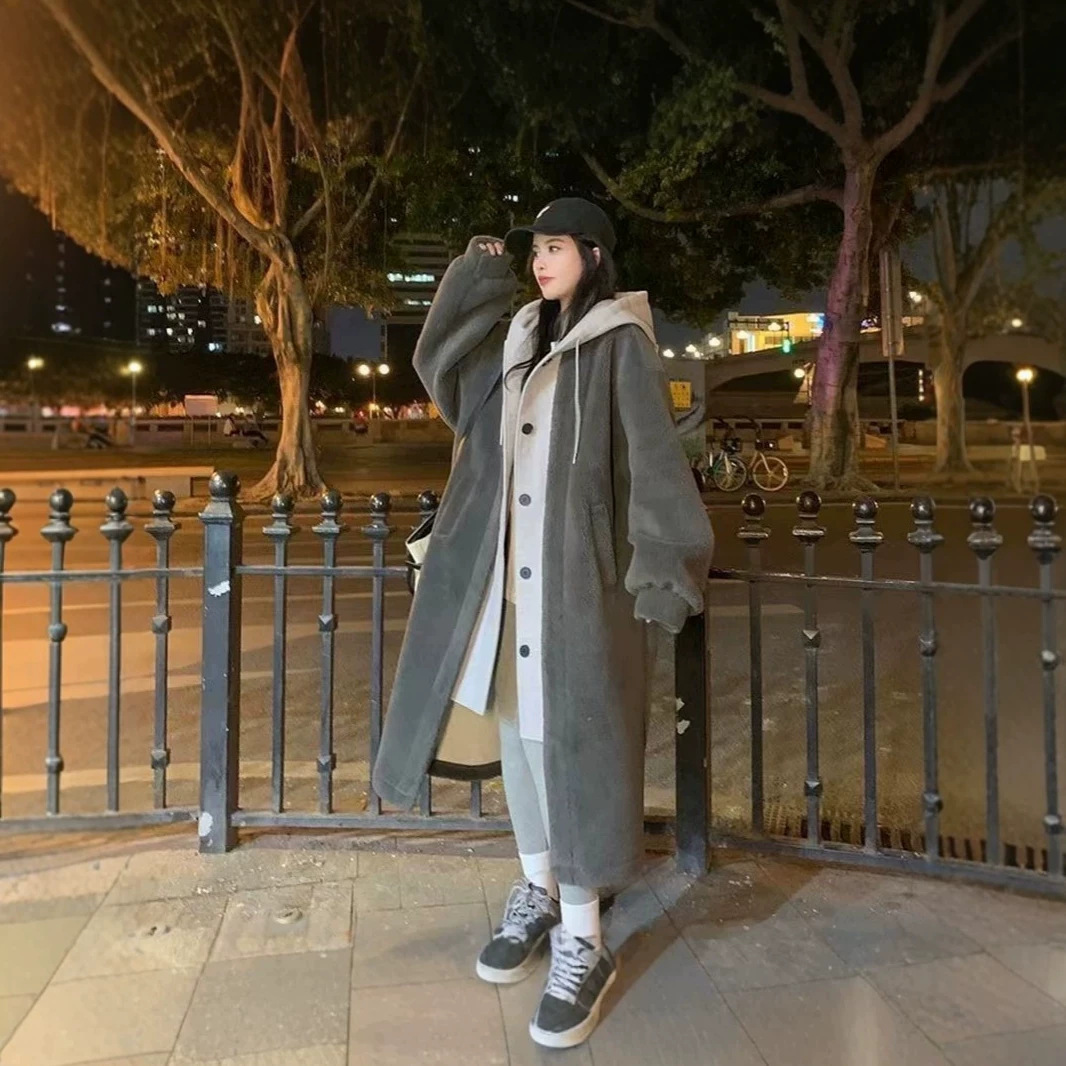 Women's hooded coat, mid-length, padded