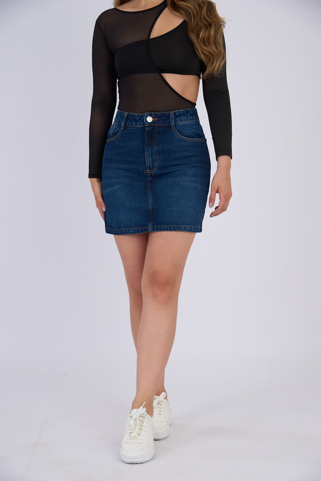 Falda corta en denim rígido, color azul oscuro 100% algodón - Vista 3