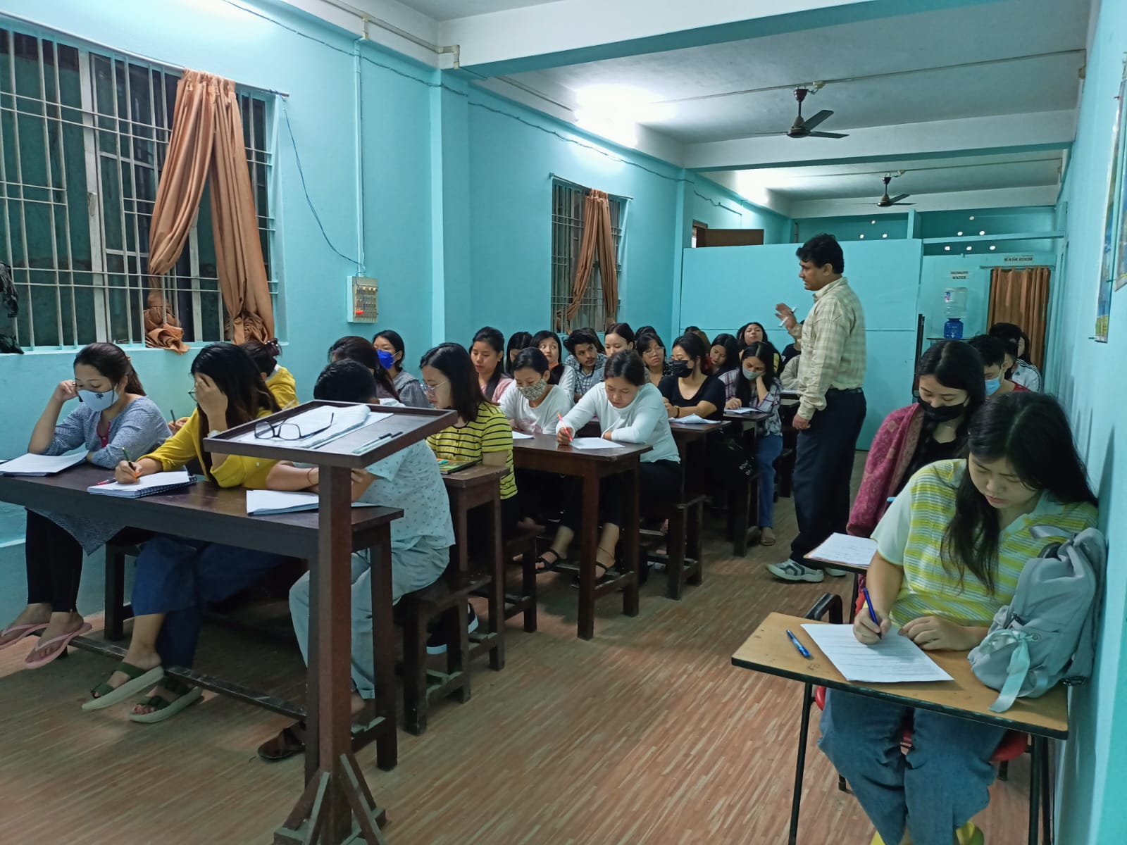 Classroom teaching at Roy Academy Nursing Officer coaching
