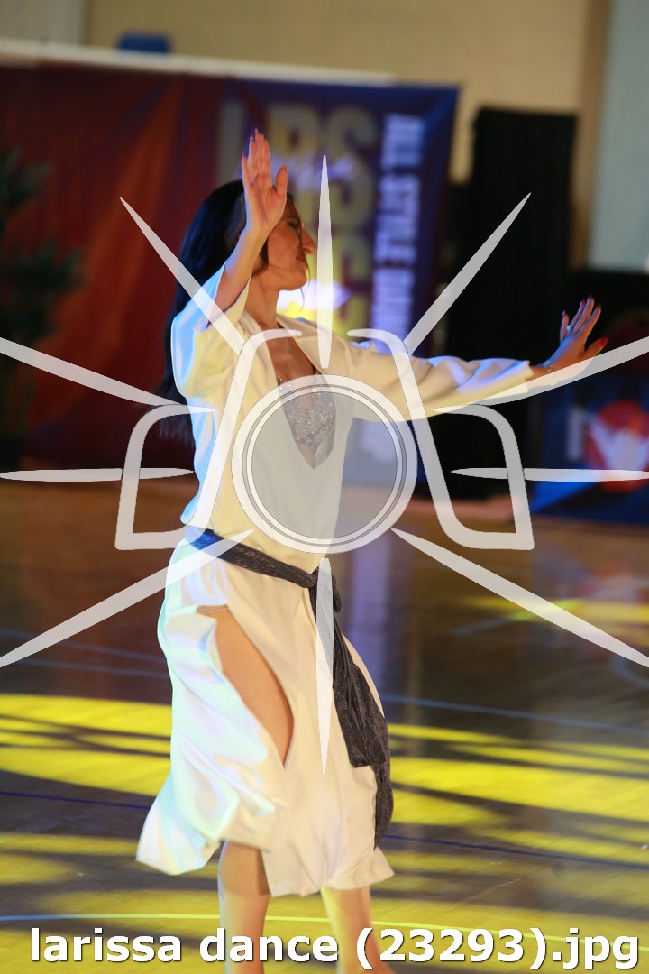 larissa dance (23293).jpg