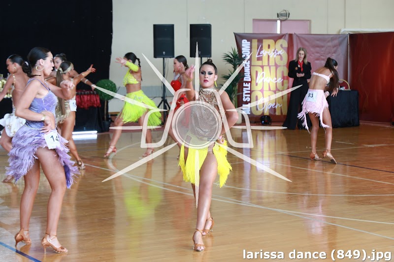 larissa dance (849).jpg