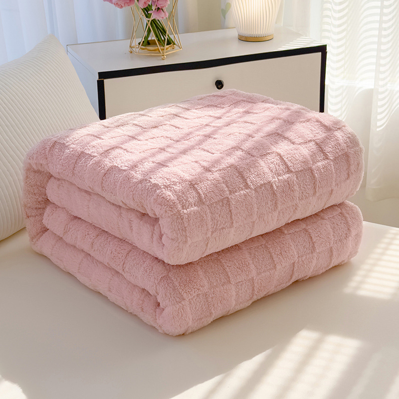 Stylish Jacquard Blanket with Checkerboard Pattern