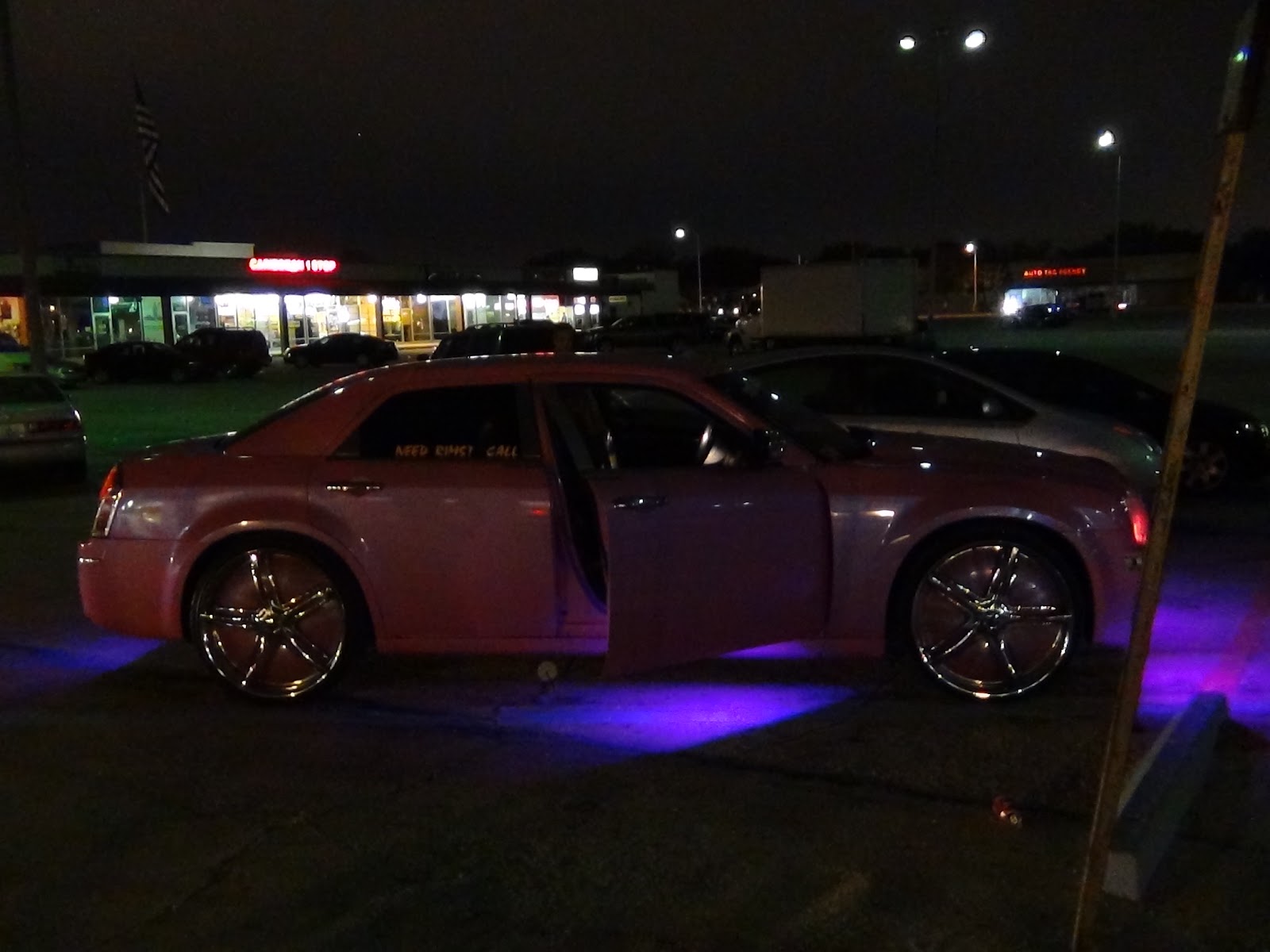 Pink Chrysler 300 on Davin SS3