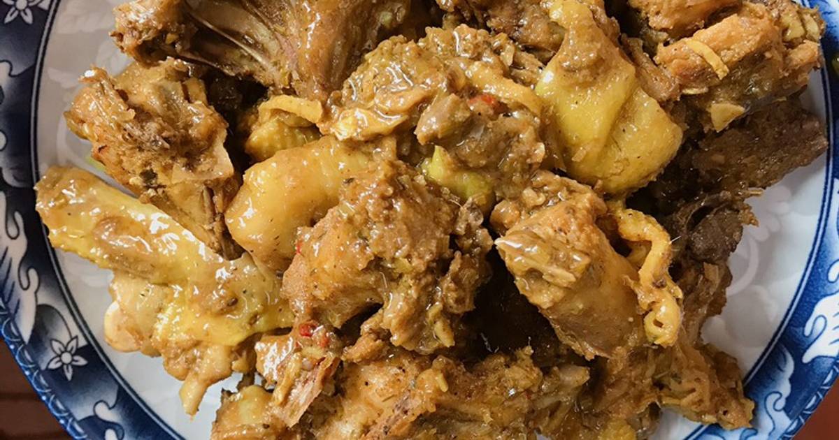Gà kho gừng sả (kiểu miền Trung)