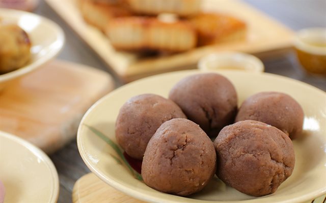 Nhân Đậu Đỏ Bánh Trung Thu