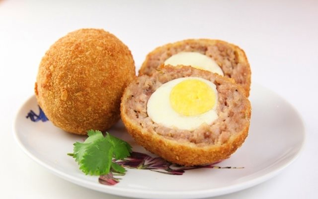 Thịt Bọc Trứng Chiên Xù