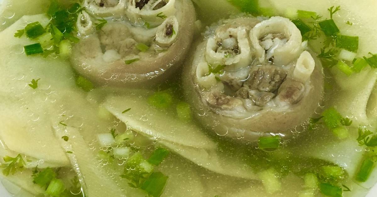 Canh măng giò heo