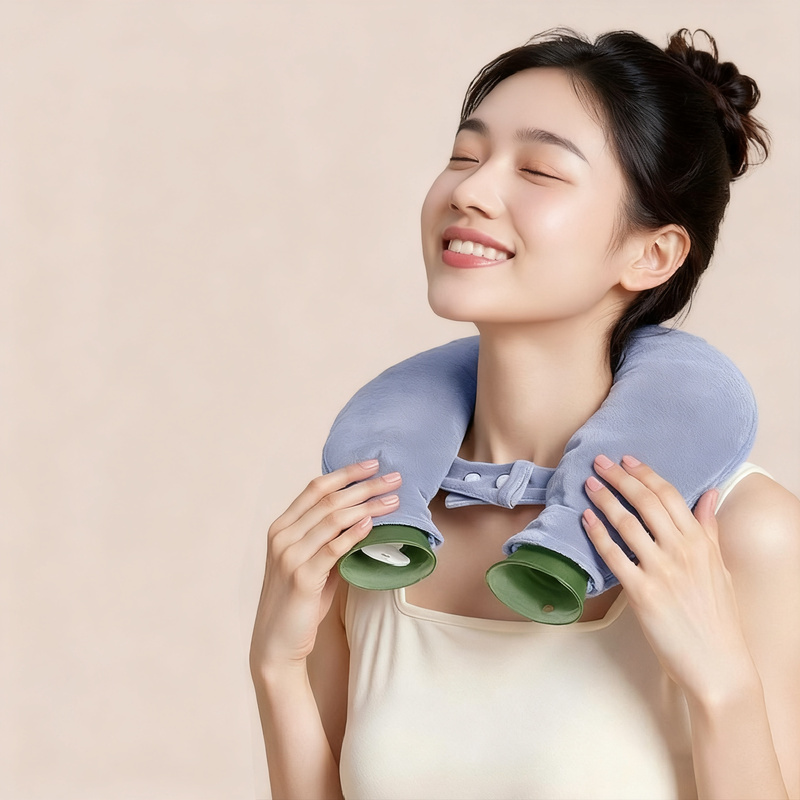 Heat pad for neck and shoulders