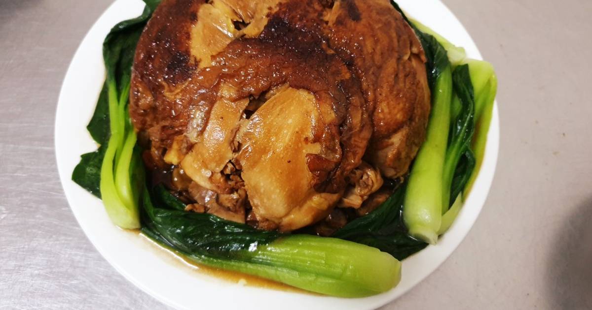 Gà ấp hạt dẻ