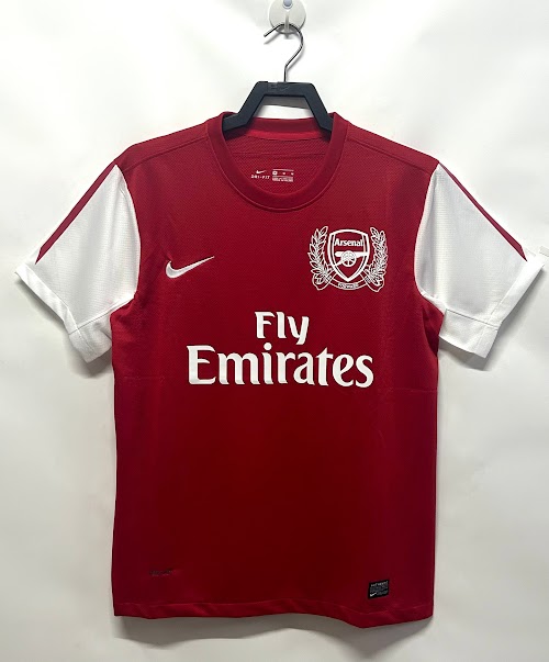Campaña del Arsenal como local en la temporada 2011-12.jpg