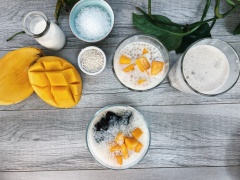 Món chè xoài bột báng đã hoàn thành rồi, nếu muốn món này ngon thì phải chọn xoài vừa chín tới nha. Đãi gia đình vào bữa chiều chiều mát mát là cực kì hợp lý luôn đó. Chè xoài bột báng giải nhiệt, giảm căng thẳng nên các bạn nhất định phải thử nha.