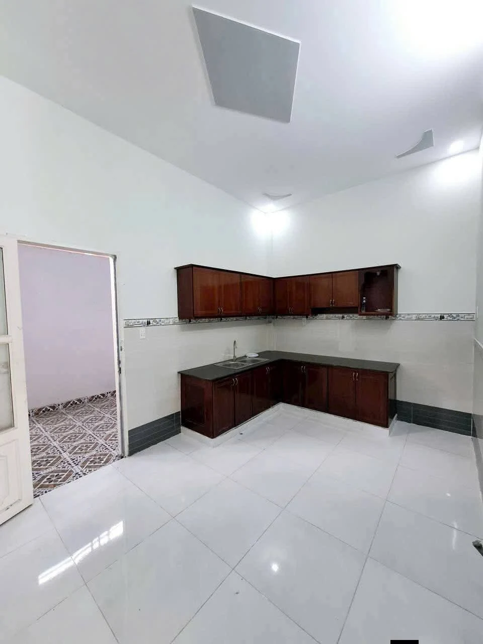 Bán nhà MT KCN Cầu Tràm, Cần Đước, Lòng An – ảnh nhà vệ sinh