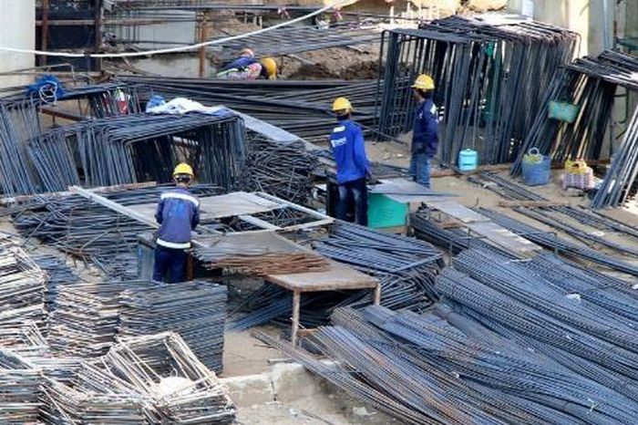 Thiếu hụt VLXD, nhiều dự án có nguy cơ chậm tiến độ - Đài Phát thanh và truyền hình Hà Nội