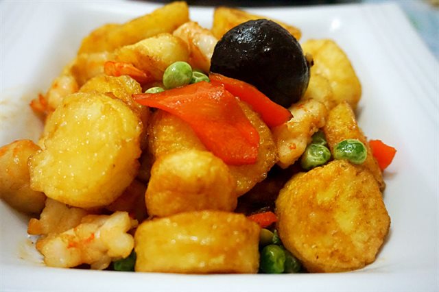 Đậu Hũ Trứng Xào Tôm Rau Củ