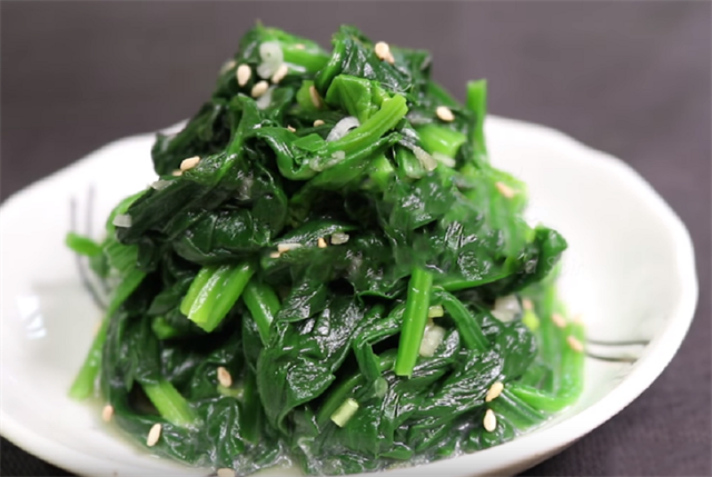 Cải Bó Xôi Trộn Đơn Giản