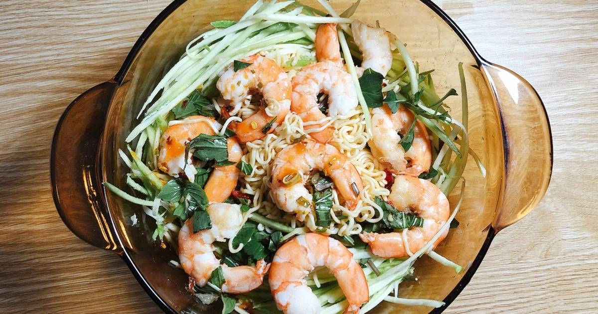 Salad mì gói