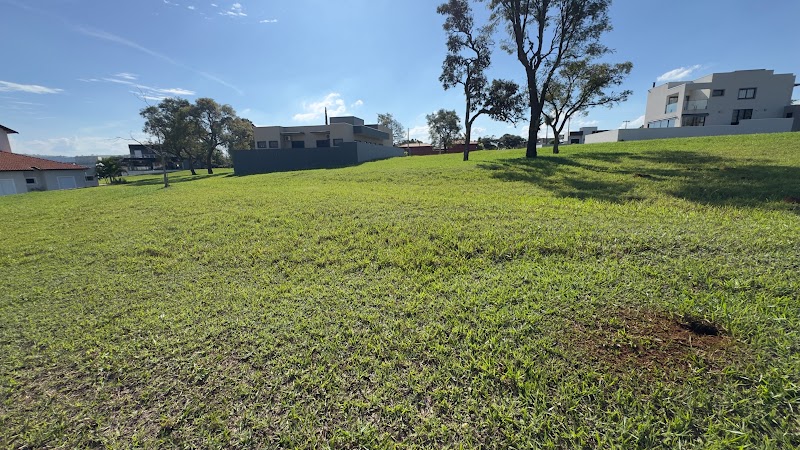 Foto 2 de Lote muito bem localizado quadra GI Iate próximo aos lagos na quadra GL do Setor Iate do Riviera de Santa Cristina XIII