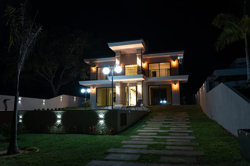 Foto 3 de Casa à venda no Condomínio Riviera de Santa Cristina XIII