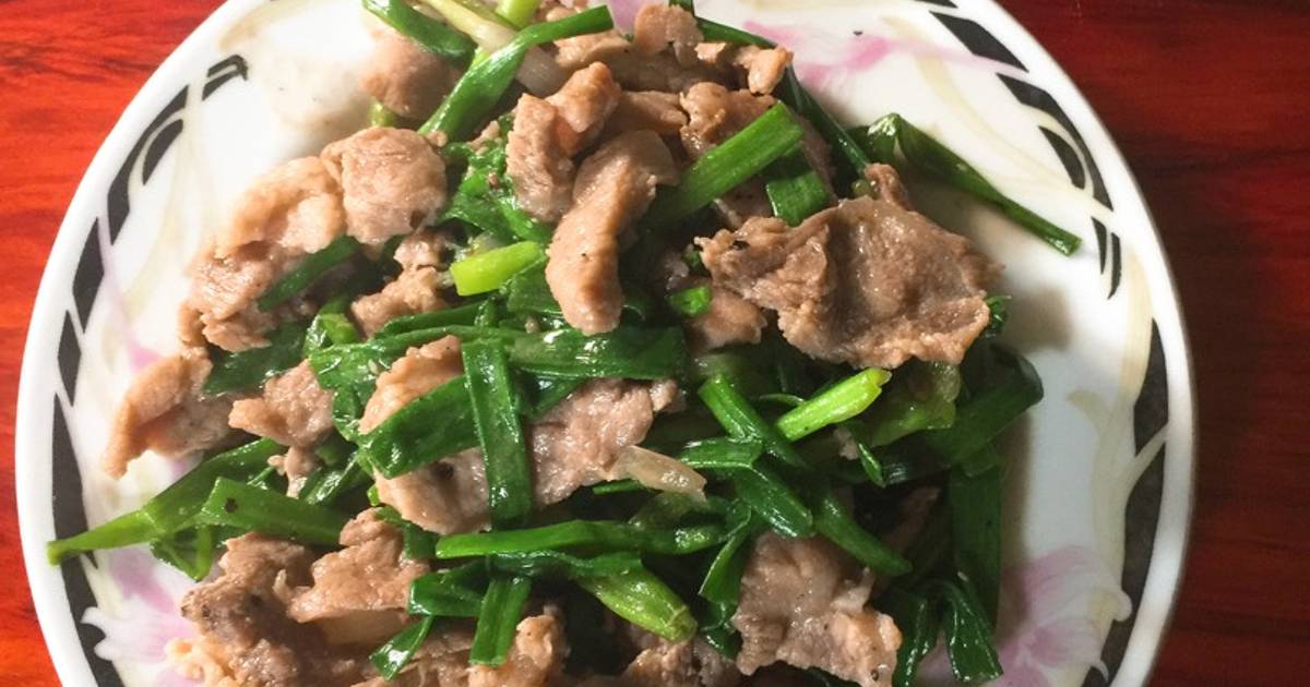 Đơn giản thịt xào hành ngày mưa