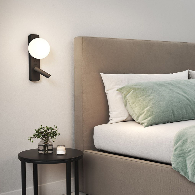 Wall lamp with two light sources for the bedroom