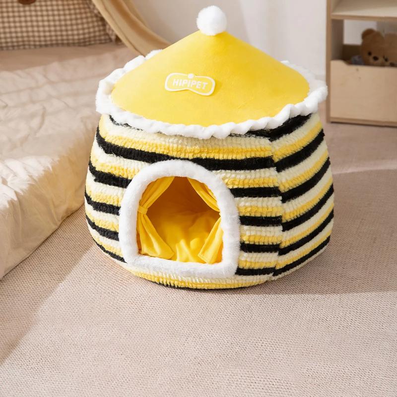 Semi-open pet bed with festival design