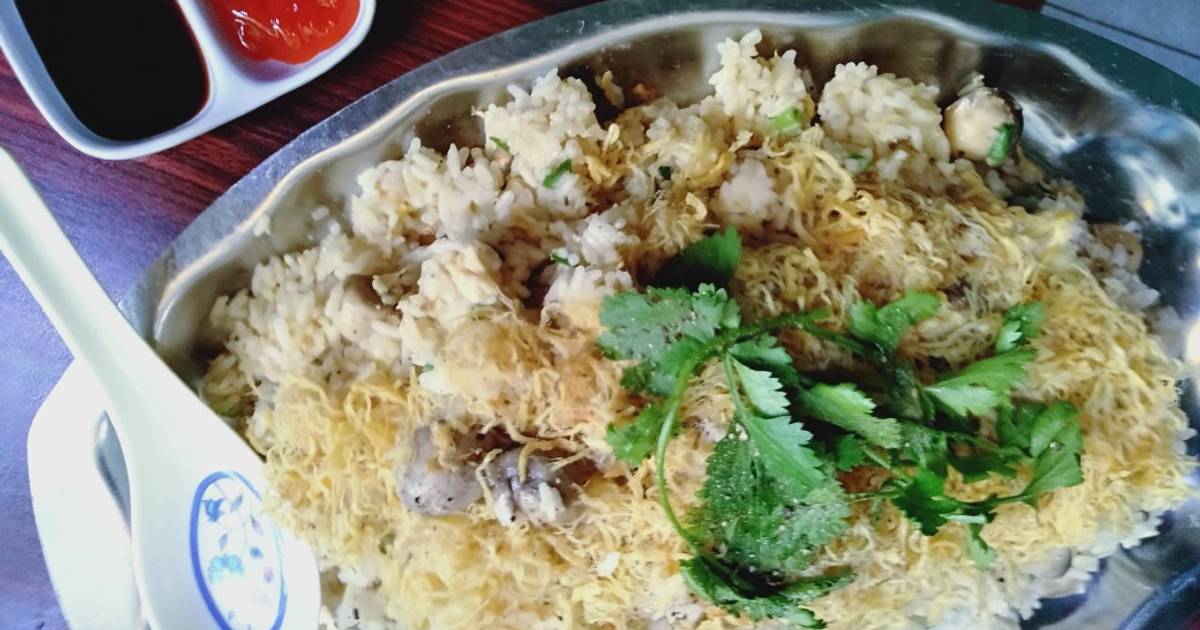 Cơm chiên nấm rơm chà bông
