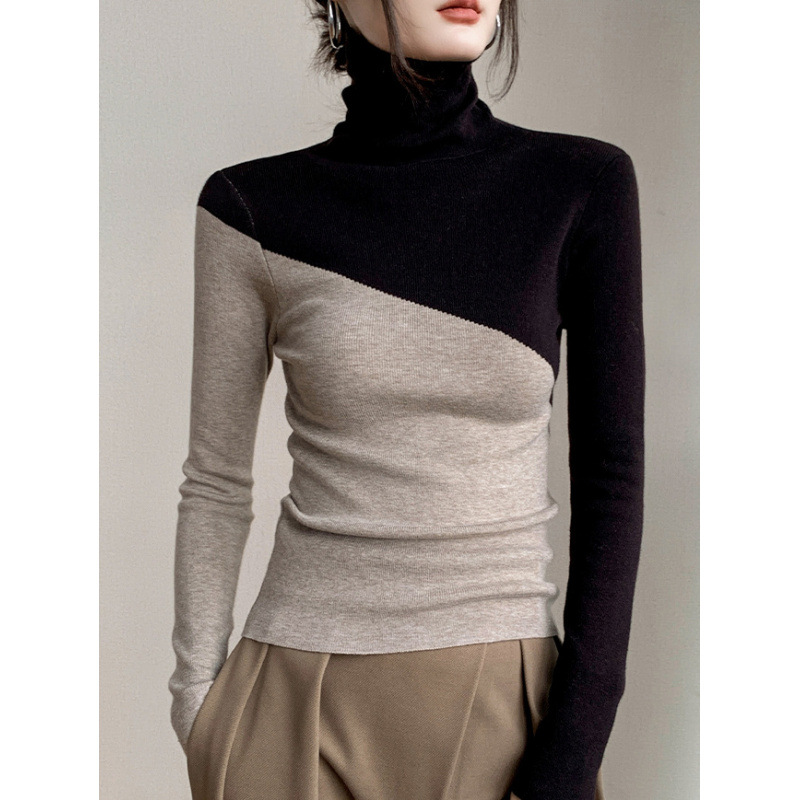 Slim knit sweater with stand-up collar and color accents