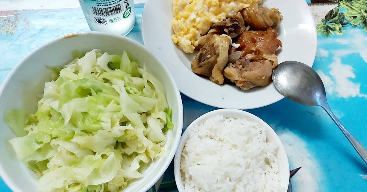 Bữa trưa đơn giản 😋😋