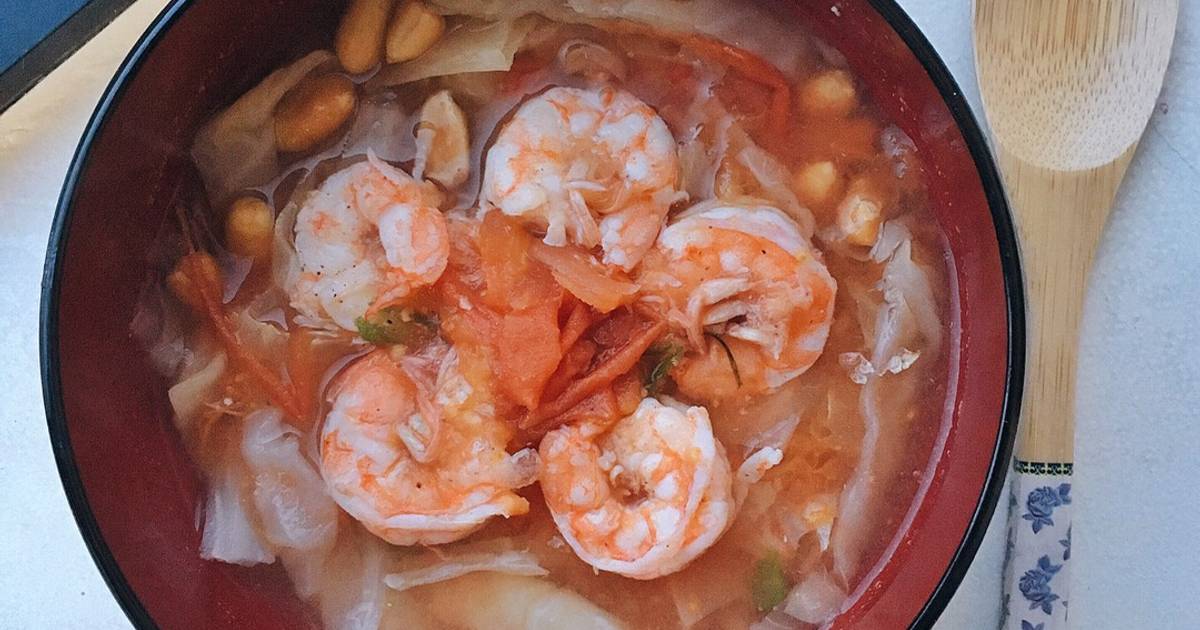 Canh tôm bắp cải cà chua cho bữa tối (eat clean)