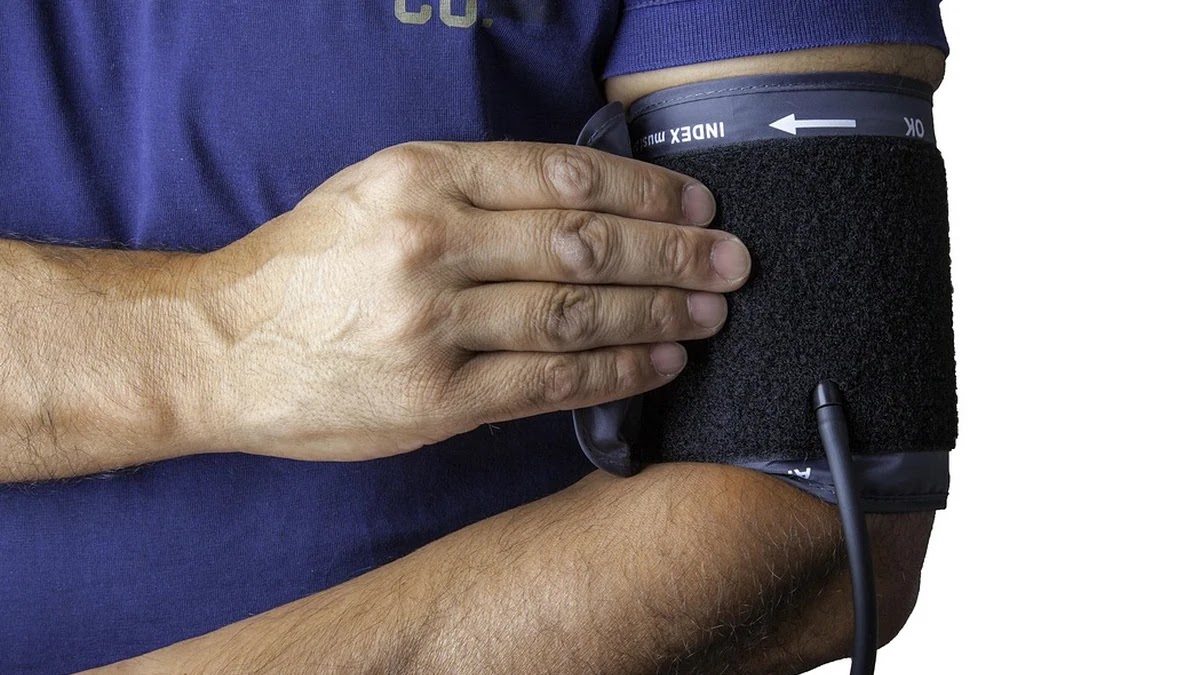 가족 건강 관리를 위한 혈압·혈당 자가 측정 정확도 높이는 방법