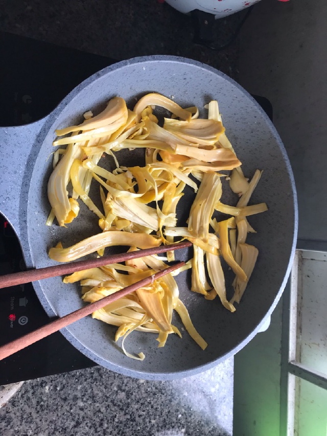 Bò Xào Sơ Mít