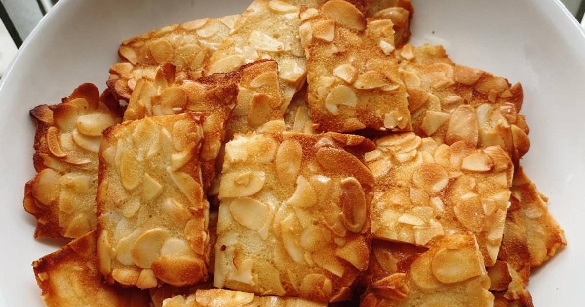 Bánh ngói hạnh nhân