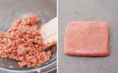 Phần tiếp theo, cho 50gr bột dâu tây vào, trộn đều như hình bên.