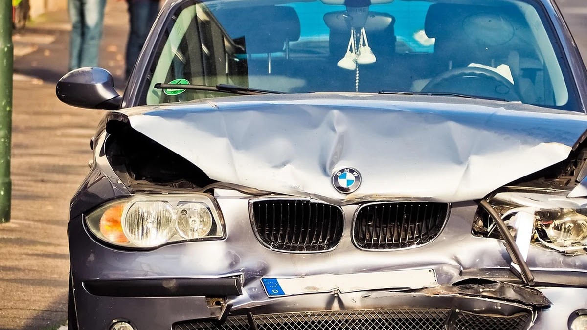 자동차보험 사고 처리 절차와 보험료 영향 최소화 방법