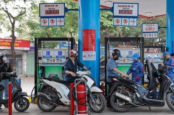 [VIDEO] Xăng E10 góp phần tự chủ năng lượng, giảm phát thải cho Việt Nam - Tạp chí Petrotimes