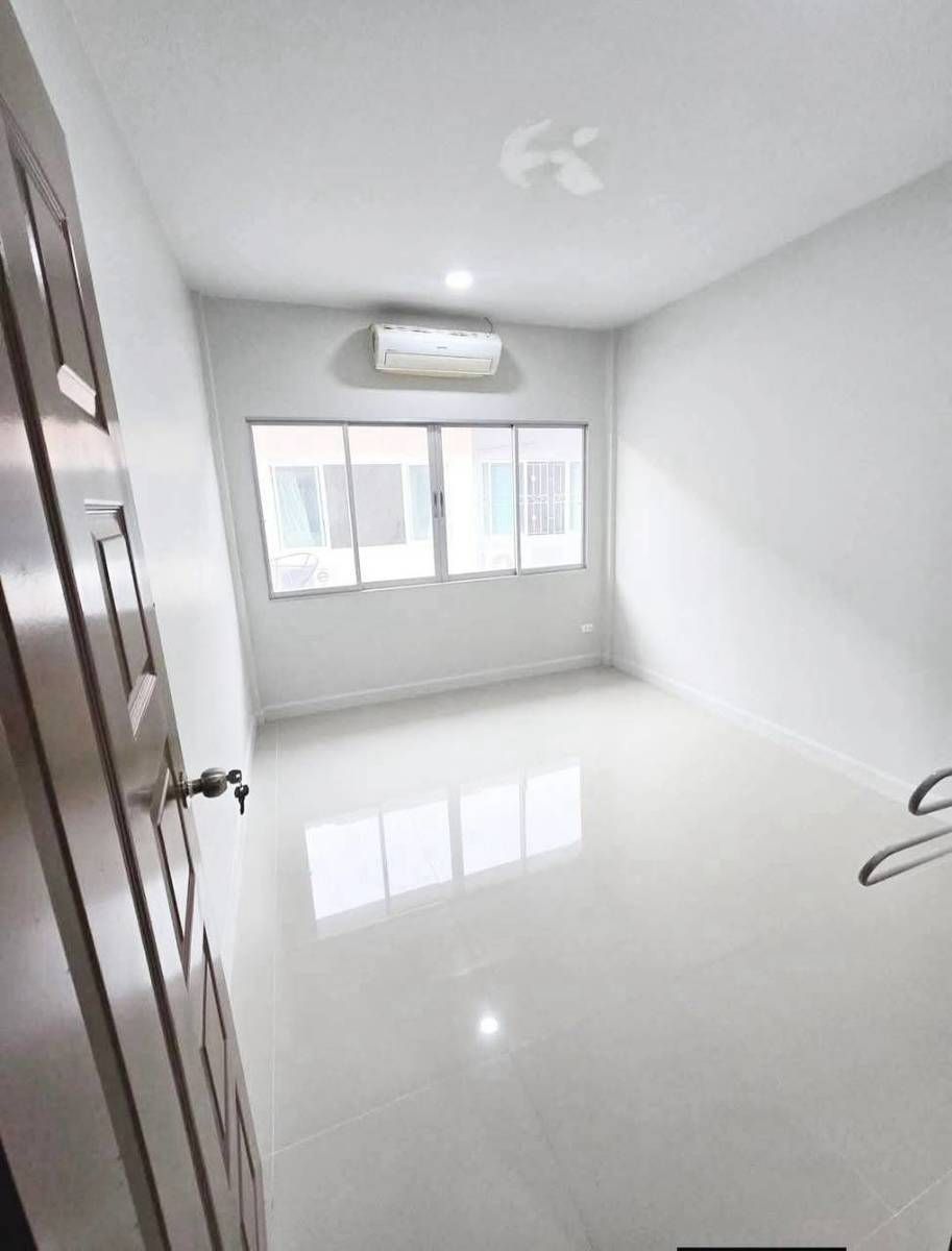 บ้านพนาสนธิ์ เทพอนุสรณ์ · วิชิต 5