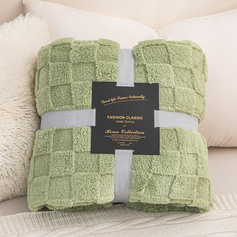 Thick Milk Fleece Blanket with Check Pattern