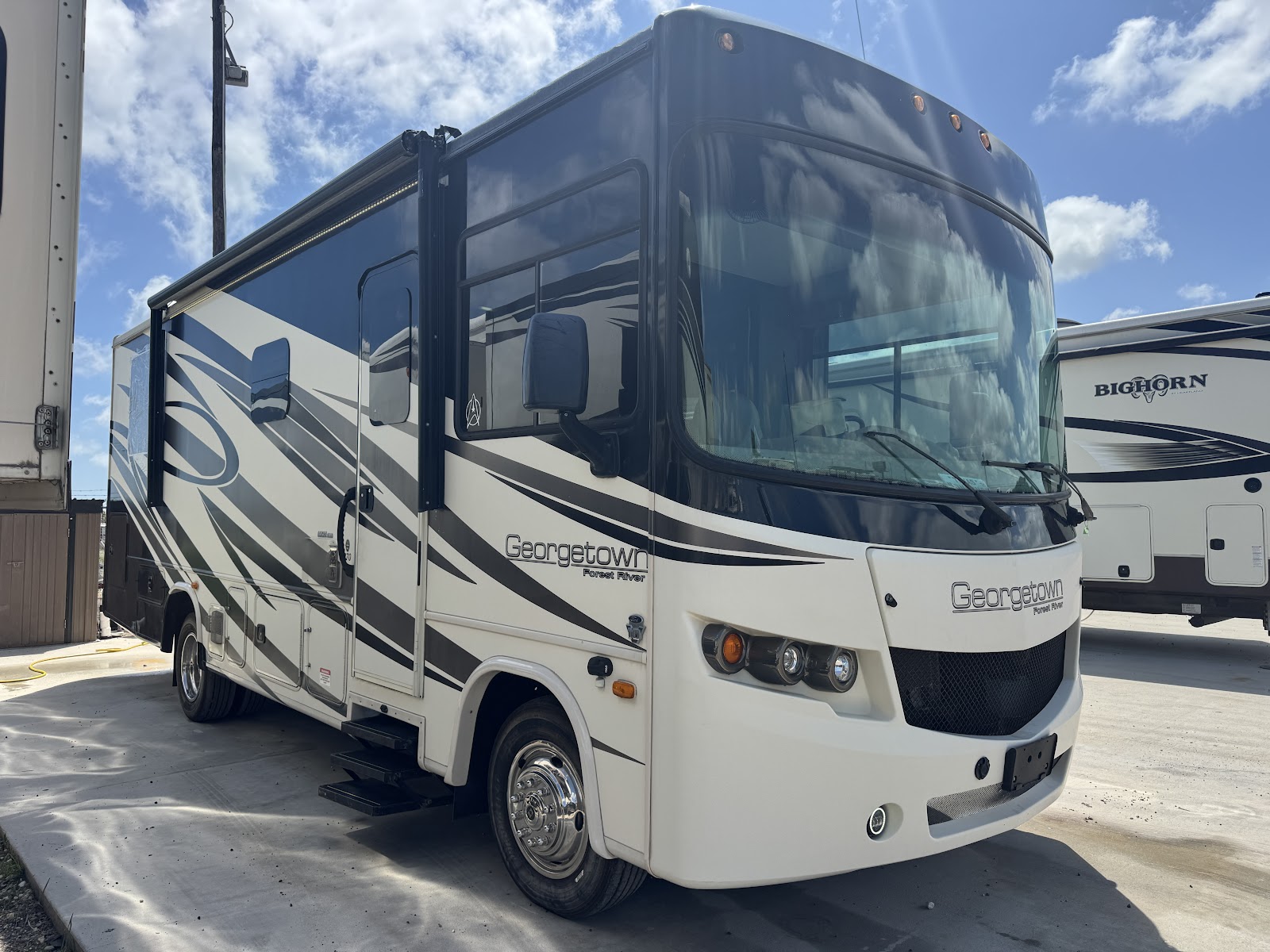2015 Forest River Georgetown 270S