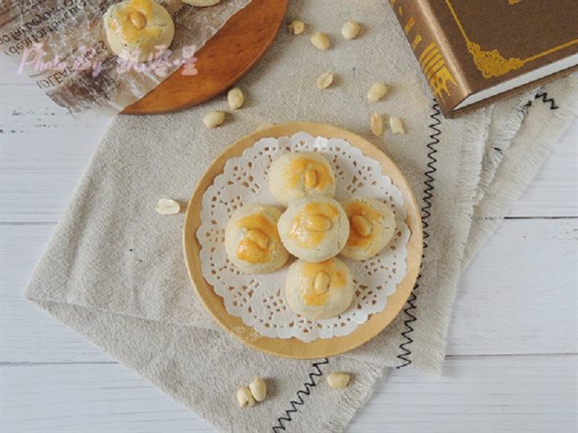 Bánh Đậu Phộng Nho Khô
