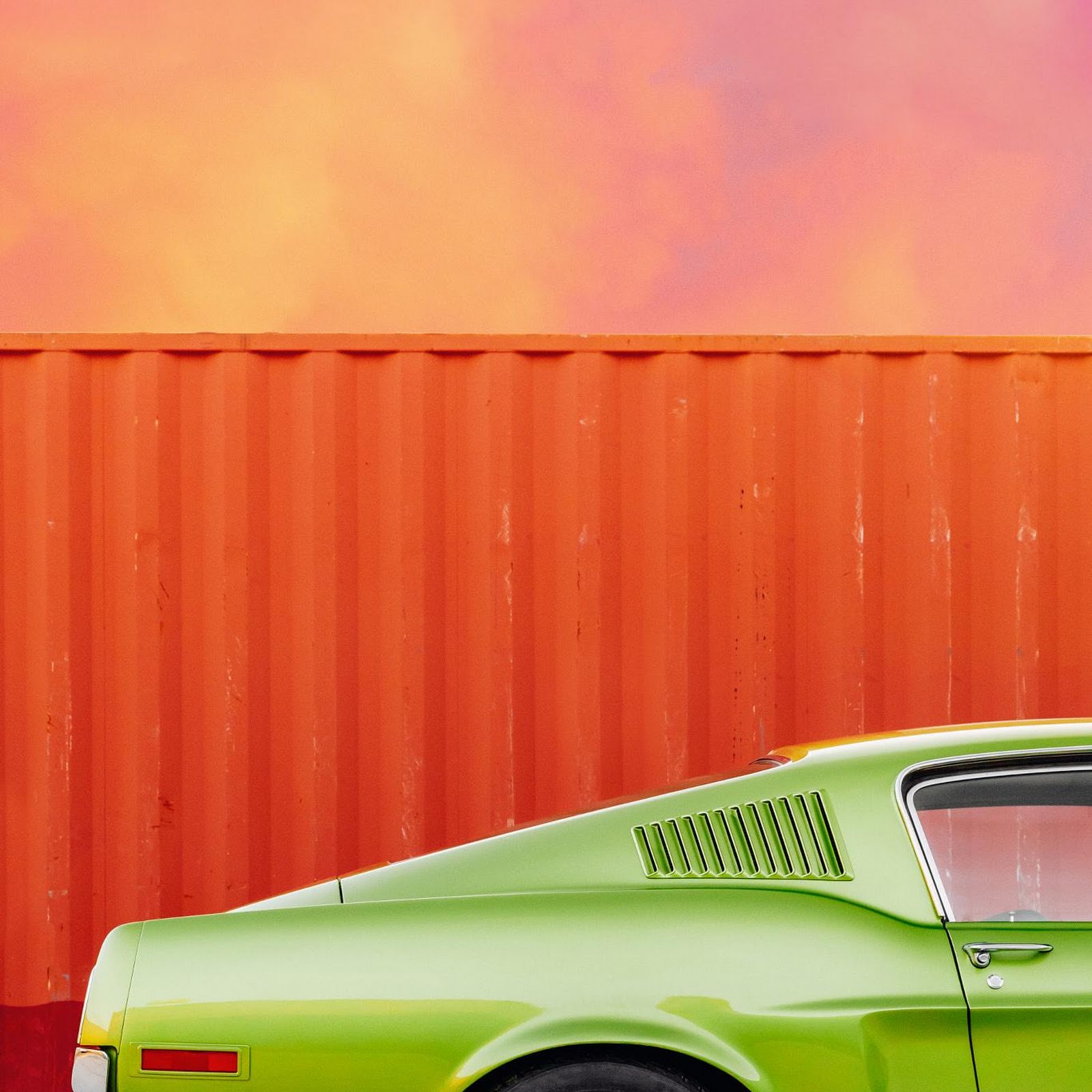 Download Green Ford Mustang Fastback Full HD iPhone