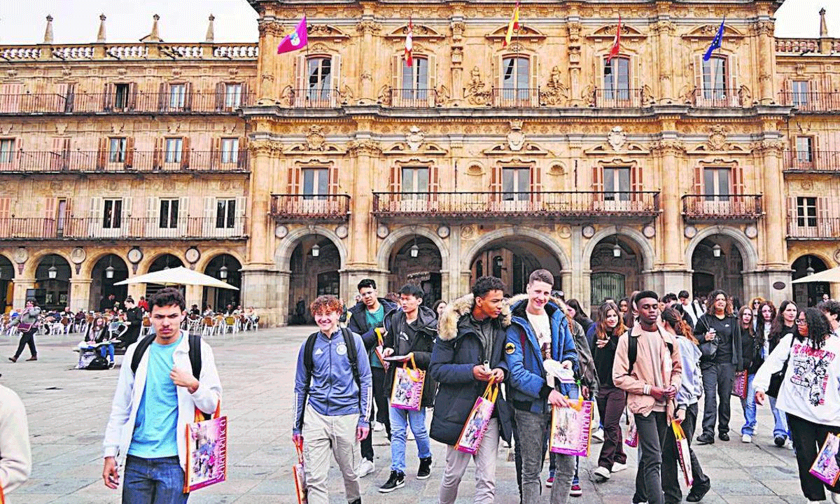 Salamanca impulsa el español con la primera Academia Cambridge en España