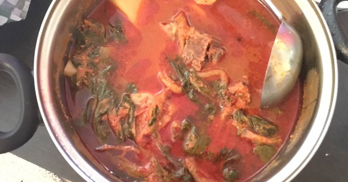 Canh xương heo khoai tây Hàn quốc (감자탕)
