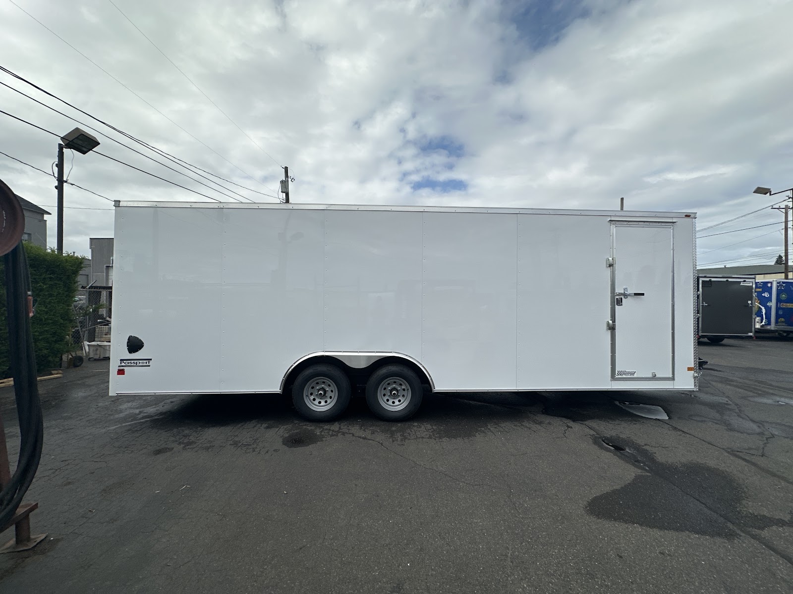 Passport Deluxe Enclosed Cargo