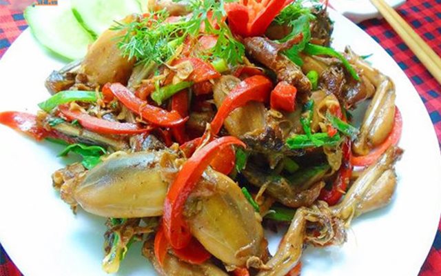 Thịt Ếch Xào Sả Ớt