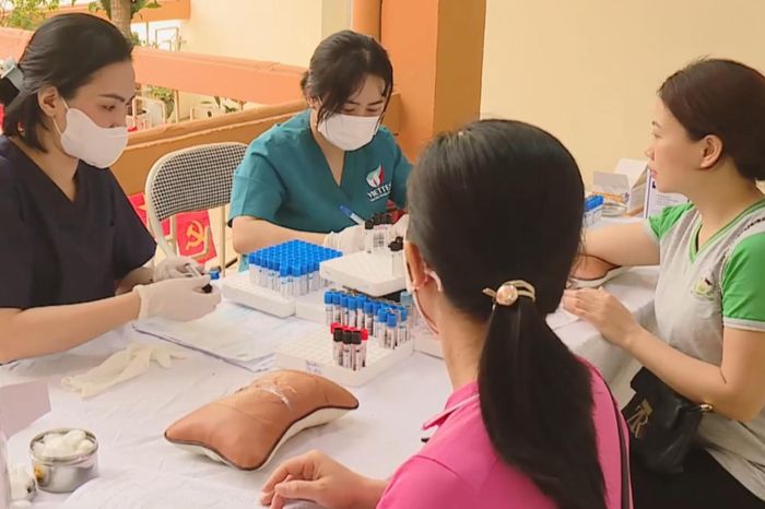 Chăm sóc sức khỏe tại cơ sở, lấy người dân làm trung tâm - Đài Phát thanh và truyền hình Hà Nội