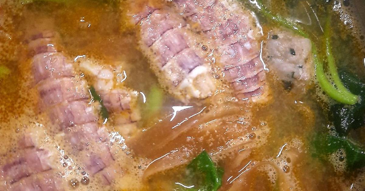 Bánh đa đỏ bề bề, mọc xương sông