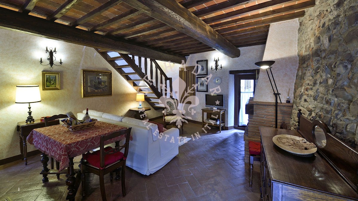 קסטלו דלי סטנדארדי (Castello degli Stendardi) — 32