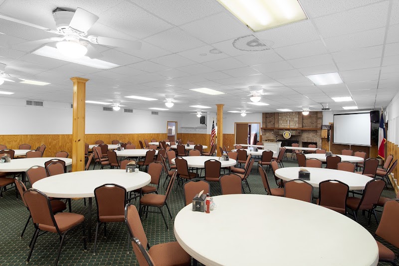 Pines Dining
