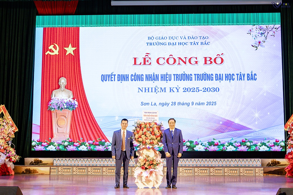 Lễ Công bố Quyết định công nhận Hiệu trưởng Trường Đại học Tây Bắc nhiệm kỳ 2025 - 2030