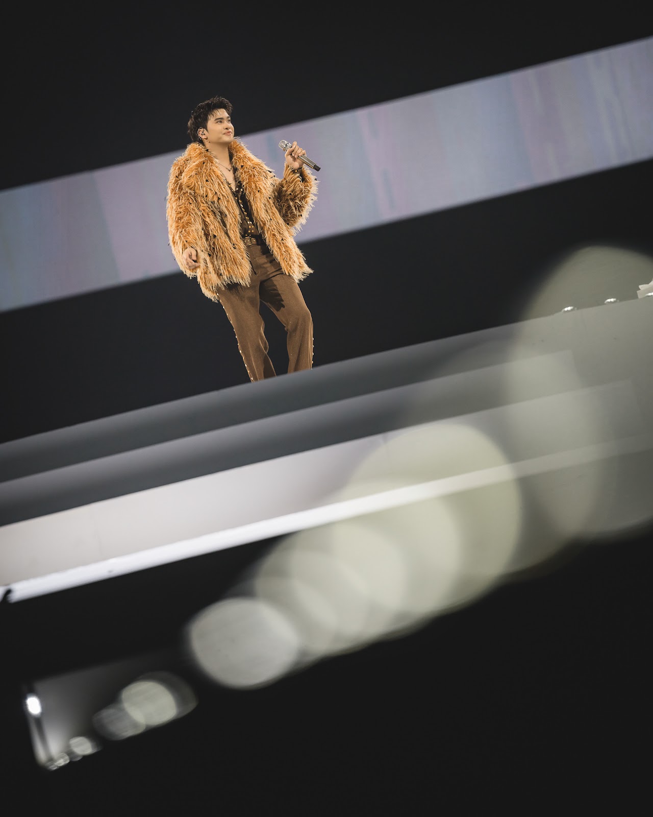 “นนท์ ธนนท์” เสิร์ฟเวที 360° กลางอิมแพคปิดฉาก  “ARENA ENCORE” พร้อมประกาศ EP.04 ปีหน้า “จัดร้อนหน่อยนะครับ” เตรียมบุก “ราชมังฯ” ภาพที่ 29